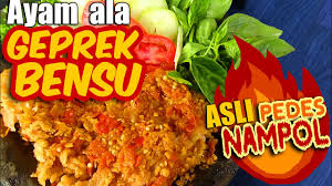 Untuk para pecinta pedas, jumlah cabe rawitnya bisa ditambah sesuai selera. Resep Ayam Crispy Ala Geprek Bensu Plus Sambal Level10 Youtube
