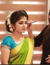 Wedding Saree And Bride Beautyy Picturess South Indian Wedding Hairstyles Bride Reception Dresses Indian Bride Hairstyle