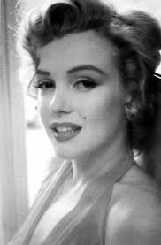 Welcome to My Brainn...: The Marilyn Effect: Awakening The Succubus Within