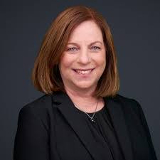 Carrie Majors's Instagram, Twitter & Facebook