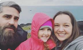 Rebecca Parrot tearfully reveals why she's going back to the U.S without  Zied