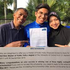 This is what malaysia is all about. Syed Saddiq Turned Down Oxford To Stay In Politics Netizens Are Divided Over His Choice