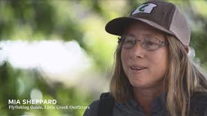 Mia Sheppard's Instagram, Twitter & Facebook