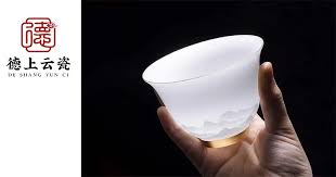 Nuova brand identity per le porcellane De Shang Yun