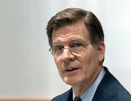 Despite Turmoil, Foreign Buyers Can't Resist US Multifamily