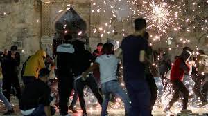 Police must immediately stop firing stun grenades at worshippers, and the youth must calm down and be quiet. tens of thousands of palestinian worshippers earlier packed into the mosque on the final. Ylph8m6swi6qhm