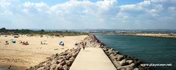 É formada por 4 praias: Praia Da Ilha De Tavira Mar Beach In Santa Maria Tavira Portugal