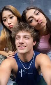 Pin de Elenice Lima em Now United