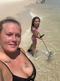 We're having an amazing time at the beach! Only downside is the jelly fish  are SO BAD!!! You can't even get in the water for 5 minutes without getting  stung multiple times…