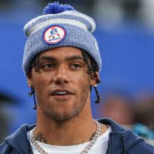 Josh Reddick Poses With WWE Championship Belt, Crazy Beard for A's Picture  Day (Photos)