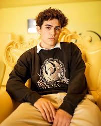 He was 19 years old. Mxlhebynphhdnm