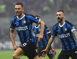 Mantan gelandang inter milan, esteban cambiasso turut mengomentari pertandingan liga … Our Man Of The Match From Inter 4 2 Ac Milan Is News
