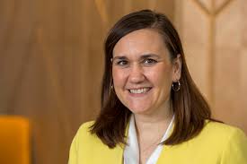 Analyzing the syllabi gender gap