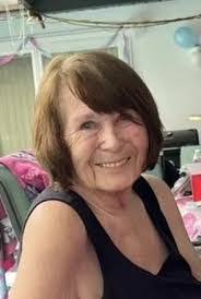 Becky Andreas's Instagram, Twitter & Facebook