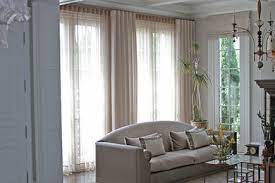 We specialize in custom fabrication of all types of window treatments, as well as bedding and accessories. Custom Drapery Workroom Project Photos Reviews Downers Grove Il Us Houzz