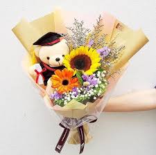 Graduation Bouquet With Bear Graduation Bouquet Graduation Flowers Graduation Flowers Bouquet