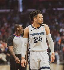 Dillon brooks had an excellent junior year and was a huge part of an oregon team that was just julian applebome analyzes oregon junior dillon brooks, and the impact he has had as a combo. Style Stories Grizzlies Dillon Brooks Keeps Up With Fashionable Canadians Closeup360