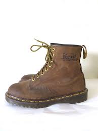 Au départ, une alliance curieuse : Dr Martens Vintage Original Tobacco Brown Combat Boots Men Brown Leather Boots Dr Martens