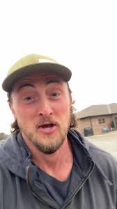 Doos Bug-off! Made with coconut oil and essential oils. Sometimes simple is  better. Doosnaturals.myshopify.com #healthy #wellness #holistic  #skincareroutine #naturalalternatives #skincare #dooitnaturally #natural  #insectrepellent #repellent #bugspray ...