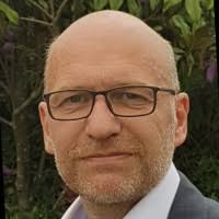 900+ profils pour “Dooms”