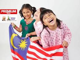 Malaysia merupakan negara berbilang kaum dan masyarakat iaitu terdiri daripada masyarakat melayu,india,cina, iban dan sumazau. Perpaduan Yang Kita Dambakan