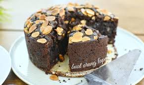 Salam siaran.dah lama teringin nak buat smecc (super moist eggless chocolate cake) ni tapi tak terbuat jugak.bukan kek coklat tak bape nk laku kat umah ni berbanding ngan cis. Kek Coklat Pisang Tanpa Telur Archives Buat Orang Lapo