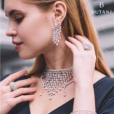 Some Yeprem Jewelry action