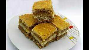 Desi prajitura nu are un blat mixat sau framantat, ea se va lega foarte bine in timpul coacerii, obtinand o prajitura de mere in straturi, ca. Prajitura Cu Mere Youtube