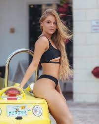 Her father is a rancher and her mother is a schoolteacher. Voce Nao Imagina O Que A Luisa Sonza Fez Perto De Um Fa Capricho