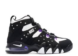 These shoes have multiple designs, sizes, and features for you, making them versatile and multipurpose. Nike Charles Barkley Sneakers Flight Club