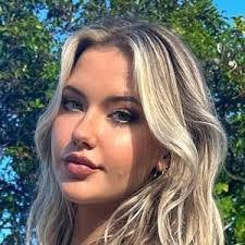 Erica Ray's Instagram, Twitter & Facebook