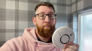 How to test a smoke alarm detector