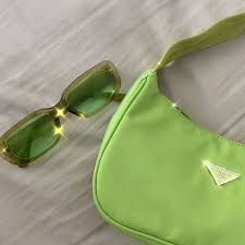 Free for commercial use no attribution required high quality images. ðš‹ðšŽðšðš›ðšŠðš¢ðš˜ðš˜ðš—ðšðš' In 2020 Bags Green Aesthetic Fashion Bags