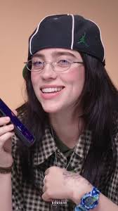 Dakota Johnson Le Dan Flores