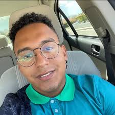 Kyle Burnett-Lytle (@poeticpresent) • Instagram photos and videos