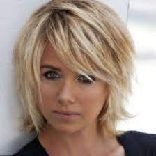Les coiffures dégradées peuvent faire beaucoup pour votre look général, c'est très facile à faire et cela ne dépend pas vraiment de la longueur de vos cheveux. Coupe Cheveux Mi Long Chouettes Idees Coupe De Cheveux Cheveux Courts Mode Coupe Cheveux Mi Long Frange