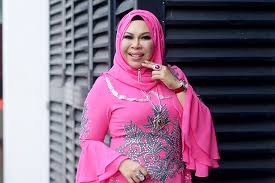 As time changing, born our successful product, qu puteh which are famous with often dressed in glittering clothes and decked in jewelry and a gleaming tiara, the ceo of vida beauty sdn bhd, dato seri hasmiza othman also. Beauty Entrepreneur Datuk Seri Vida Now Has Her Own Cryptocurrency Called Lavida Coin Hitz