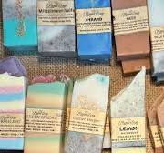 Handgemachte Naturseife- vegan und Palmölfrei. Deko und Geschenke 🎁