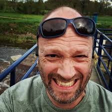 Ja sorry hoor, dit is toch geen reclame voor het mannenwielrennen? Ik  bedoel: wat zegt dit eigenlijk over het niveau van de sport?