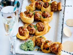 Paprika, karotte, sellerie oder gurke sind leckere, gesunde snacks für abends oder zwischendurch. Partyrezepte Das Beste Fur Hungrige Gaste Lecker