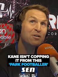 Tommy Sheridan Kane for Es