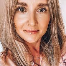 Sondra Hubbard's Instagram, Twitter & Facebook