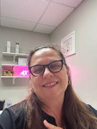 Hey everyone where are all my Skincare ladies 😍. Drop a 👀 below