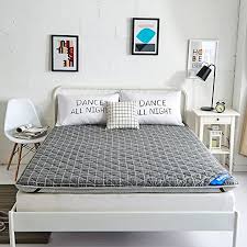 Contrary to what you might think, futon mattress sizes are actually exactly in line with the dimensions of a traditional mattress. Hxxxy Tatami Floor Mat Dorm Futon Mattress Topper Mattress Topper Queen Size Or Single Size A 150x200cm 59x79inch Dorm Futon Futon Mattress Mattress