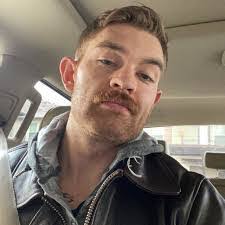 Chad Arterburn's Instagram, Twitter & Facebook