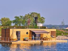 Die Neuen Hausboote Bei Wesel Einfach Traumhaft Ferienhaus Am See Ferien Hausboot