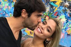 Fake followers, likes, engagement, comments, stories, audience, demographic info, advertisers, brands. Kaka Pede Carol Dias Em Casamento E E Surpreendido Com Resposta Inusitada