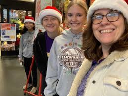 VHS Volunteers with The Salvation Army