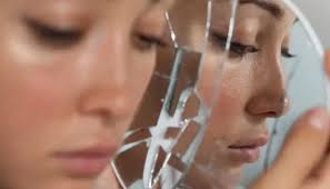 AI顔面偏差値診断・似ている芸能人診断サイトおすすめ7選！