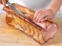 Fleisch Vom Knochen Schneiden Braten Im Backofen Lecker Kassler Rezept
